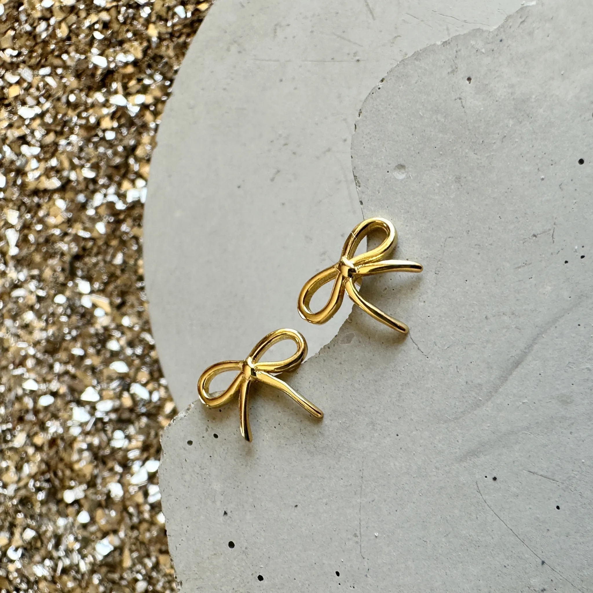 Bow Studs