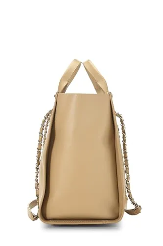 Chanel,  Beige Caviar Deauville Medium, Beige