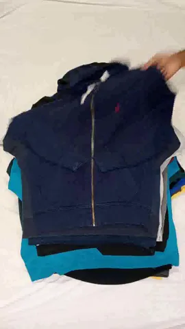 MIX BRANDED SWEATSHIRTS & HOODIES - 35 PCS