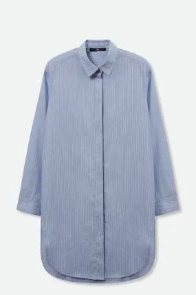 PERFECT SHIRT WITH A LENGTHENED HEM IN ITALIAN COTTON SOFT BLUE STRIPE